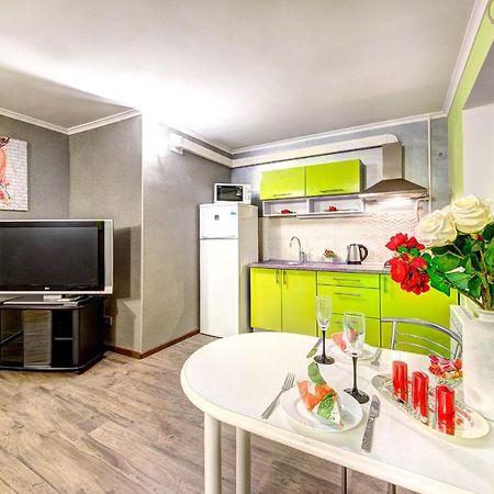 Apartments On Klovsky Descent 20 Kiev Luaran gambar